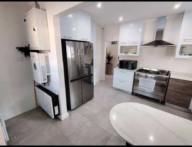 4 BEDROOM HOUSE FOR SALE IN LA LUCIA